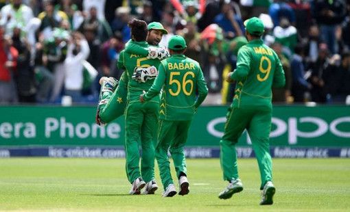 সহজ জয় কঠিন করে সেমিতে পাকিস্তান