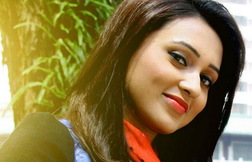 বলিউডে পৌঁছেও যে কারণে ফিরে এলেন এই টালি সুন্দরী?