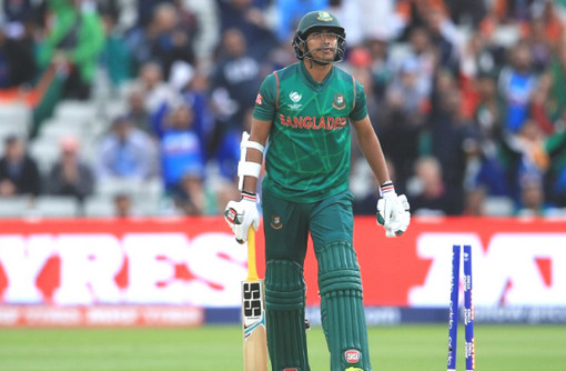 কোপে’ পড়ছেন সৌম্য সরকার