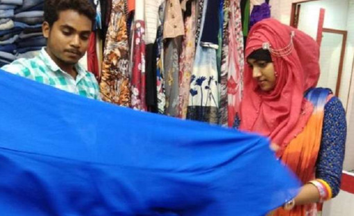 ভারতের বাজারে কেন ছুটছে বাংলাদেশীরা?