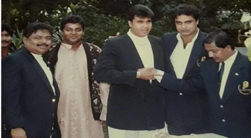 ‘মহা নায়ক মান্না বেঁচে থাকলে তোমরা এমন আকাম করতে পারতে না’