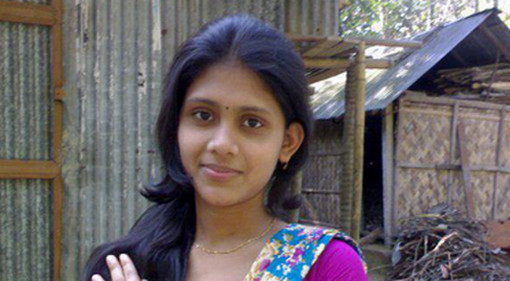 টাকার জন্য মেয়েকে নিষিদ্ধ পল্লীতে বিক্রি করলেন বাবা; অতঃপর...