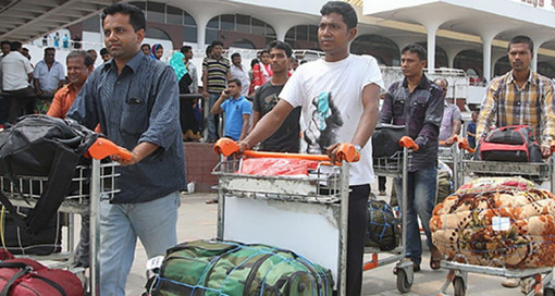 ভিসা থাকা সত্ত্বেও বিমানবন্দর থেকেই ফেরত পাঠানো হচ্ছে বাংলাদেশিদের