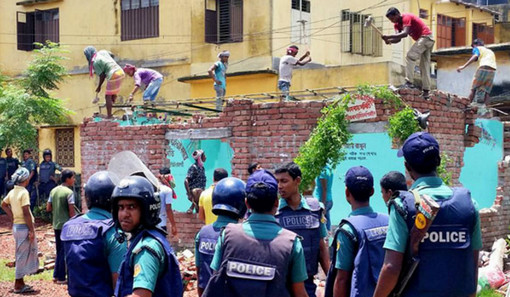 রাজশাহীতে জুয়ার আস্তানা গুঁড়িয়ে দিল পুলিশ