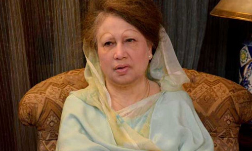 খালেদার বিরুদ্ধে গ্রেফতারি পরোয়ানার আবেদন