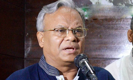 ‘সরকার এতটা আতঙ্কিত যে, সামান্য বিক্ষোভ দেখলেই আঁতকে ওঠে’