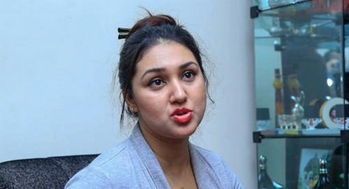 কে এই রিপোর্টার? আমি তাকে দেখতে চাই: অপু বিশ্বাস