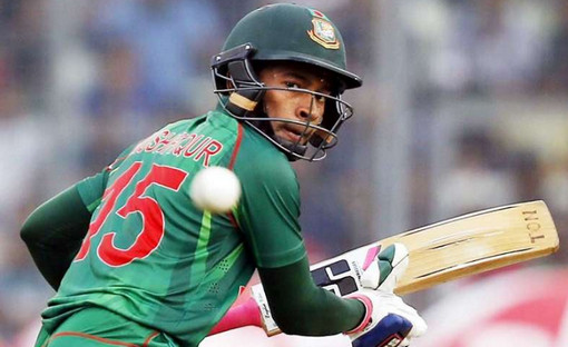 মুশফিকের জন্য কেঁদেই দিলেন বরিশাল বুলসের মালিক!