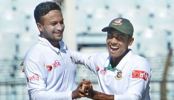 মিরাজকে সাফল্যের যে মন্ত্র দিয়েছেন সাকিব