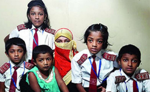 যে কারণে ৫ সন্তান নিয়ে বাংলাদেশে আসলো সৌদি নারী