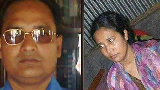 নগ্ন অবস্থায় ছাত্রী-শিক্ষক হাতেনাতে আটক!