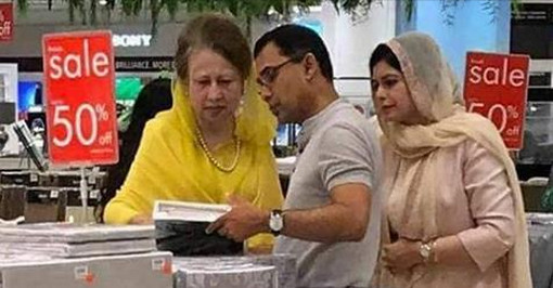 টানা ২০ দিন নিজেকে আড়ালে রেখে এবার ছেলে বৌ সহ জনসম্মুখে আসলেন খালেদা জিয়া