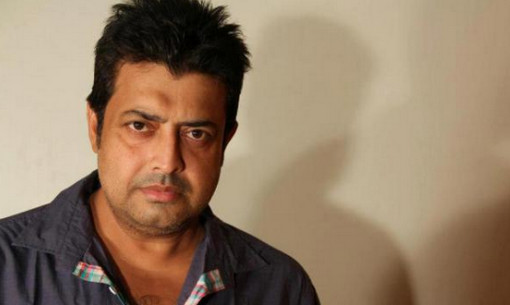 আতঙ্কে থানায় ছুটে গেলেন ওমর সানি