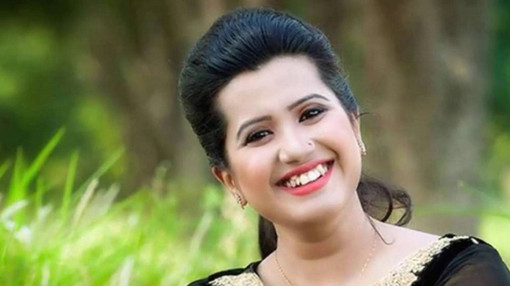 কেমন আছেন জনপ্রিয় সংগীতশিল্পী নাজমুন মুনিরা ন্যান্সি