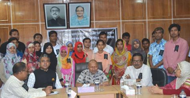 বেগম রোকেয়ায় ডিনস অ্যাওয়ার্ড চালুর ঘোষণা
