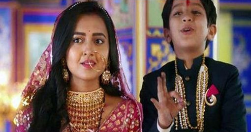 ১০ বছরের নাবালক ছেলের সঙ্গে তরুণীর বাসর : ক্ষুব্ধ জনতা