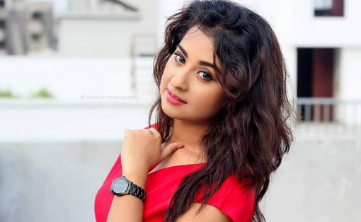 নিজেকে ফিট রাখতে বুবলির যে কঠোর সাধনা