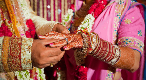 কেরালা রাজ্যে ধর্মান্তরিত হয়ে হিন্দু মেয়েরা দলে দলে মুসলিমদের বিয়ে করছে, তদন্তের নির্দেশ