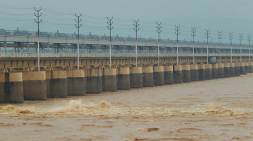 দেখুন ভারতের বাধের পানি কি ভয়ঙ্কর ভাবে বাংলাদেশে প্রবেশ করছে