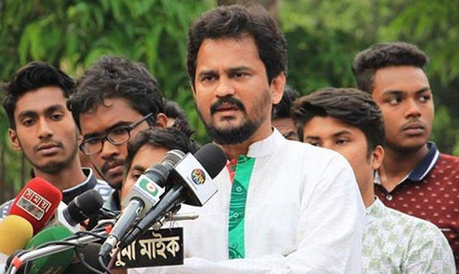 ইমরান এইচ সরকারের ওপর পঁচা ডিম নিক্ষেপ