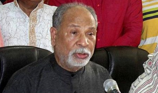 হঠাৎ জনসমক্ষে লতিফ সিদ্দিকী