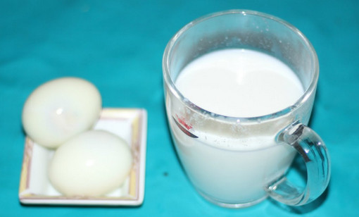দুধের সাথে ডিম খেলে কী হয়?