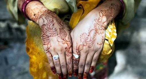 পড়াশোনায় বাধা দেয়ায় স্বামীকে ‘তালাক’