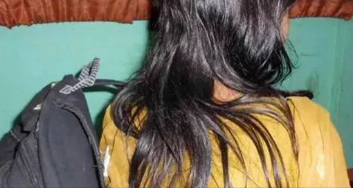 ফোনে ডেকে নিয়ে ৫ বন্ধু মিলে কলেজছাত্রীকে ধর্ষণ