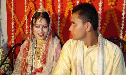 সেদিন মাশরাফির বিয়ের অনুষ্ঠানের আমন্ত্রণপত্রে লেখা ছিল `উপহার বর্জনীয়`