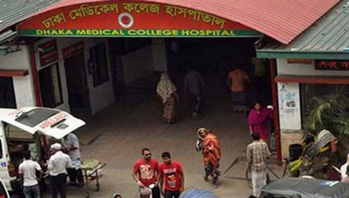 হাতিরঝিলে পুলিশ সদস্যকে ছুরিকাঘাত