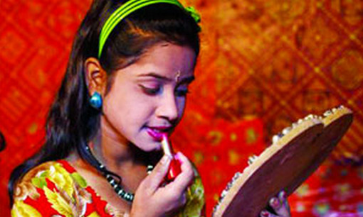 নিখোঁজ সেই মাদ্রাসা ছাত্রী পতিতালয়ে!