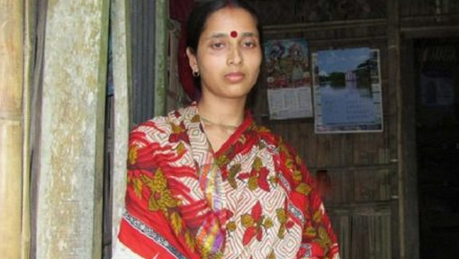 দেখুন বিধবা নারী কীভাবে তাদের যৌবনের চাহিদা মেটায়। দেখলে অবাক হয়ে যাবেন।(ভিডিও সহ)