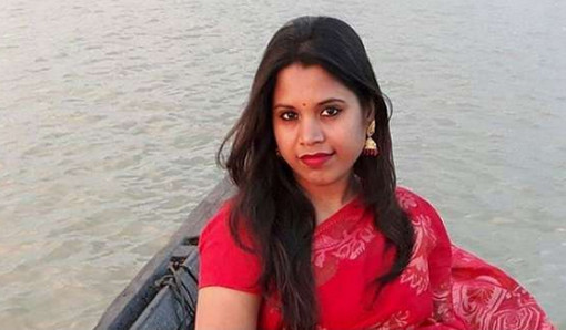 বাঁচার আকুতি: শহরের কোথাও মিলল না ভ্যাকসিন!