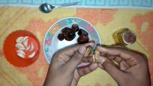 ভায়াগ্রা নয়, ১টি রসুনেই পারবে আপনার যৌবন শক্তিকে পরিপূর্ণতা দিতে, জানতে হবে খাবারের নিয়ম