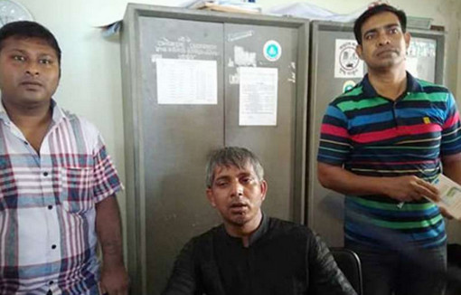 ‘আমাকে বাঁচান, আমি একজন মেয়র’