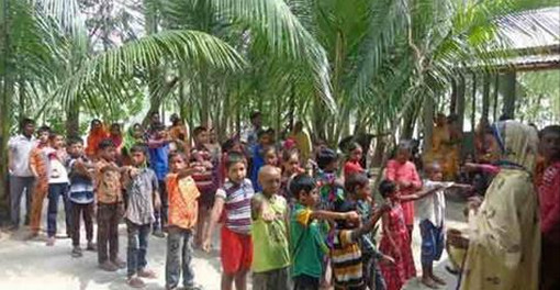 গাইবান্ধায় দিন বদলাতে শুরু করেছে প্রতিবন্ধী শিশুদের