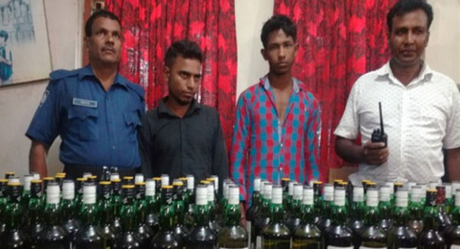 পুলিশ আটকের পর ১ ঘণ্টায় ১৬৮ বোতল মদ হয়ে গেল ১১৮ বোতল!