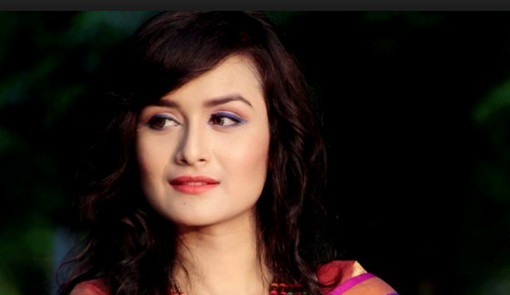 চমকে দিয়েছেন নাদিয়া