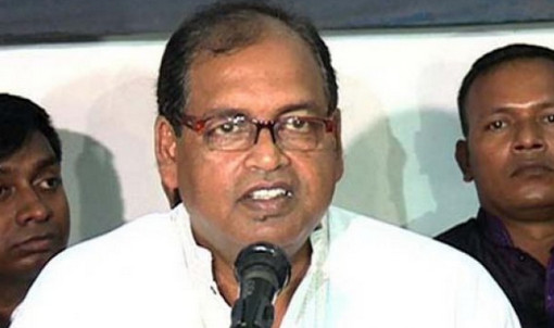 ‘নোবেলের জন্যই হাসিনা লন্ডনে বসে আছেন’