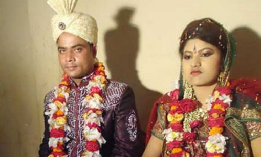 বেড়িয়ে এল থলের বিড়াল! ২৩ বছর বয়সে বিয়ে হয় এভ্রিলের