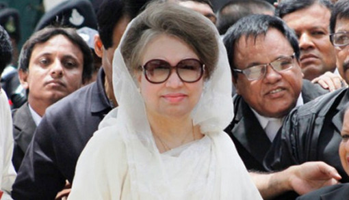 ১২ অক্টোবর বিএনপি চেয়ারপারসন বেগম খালেদা জিয়ার বিরুদ্ধে গ্রেফতারি পরোয়ানা জারি