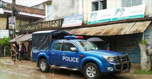 যশোরে ঘিরে রাখা ‘আস্তানায়’ জঙ্গি মারজানের ‘বোন’