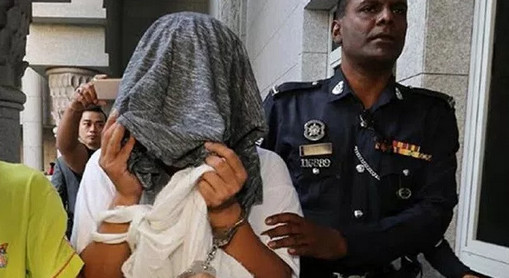ছি ছি !! পৃথিবীর সব বাবাকে কলঙ্কিত করলো এই নরপশু বাবা,নিজের মেয়েকেই কিনা ......
