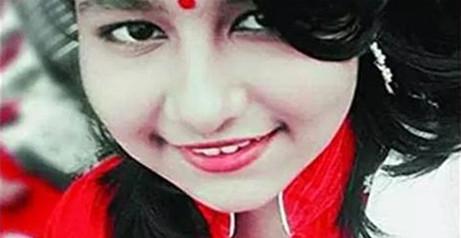 হানা দিয়েছে ‘ব্লু হোয়েল’,জানুন শিকার হওয়া কিশোরীর নানা অজানা তথ্য