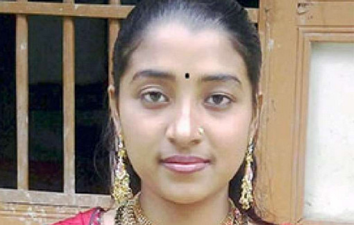 পরকীয়ার বলি গৃহবধূ সুমা: রাস্তায় লাশ রেখে পালালেন স্বামী!