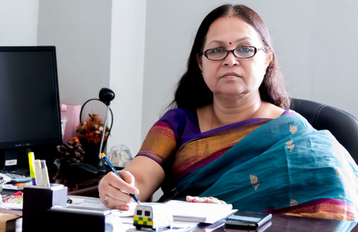 আজ রাত থেকেই সাবধান হোন,এই পজিশনে চরম আদর করেছেন তো আপনার সব শেষ