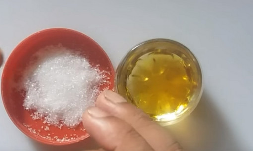 পুরুষাঙ্গের মাথায় কি লাগালে কয়েক ঘন্টা মিলন করা যায় কোন প্রকার...।। জেনে নিন কি লাগাবেন।।(ভিডিও সহ)