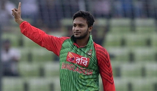 সাকিবের জোড়া আঘাতেও পারছেন না বাংলাদেশ