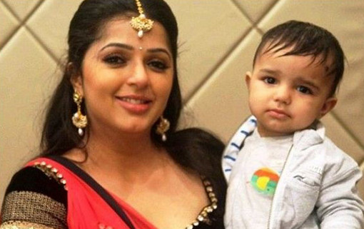 মনে পড়ে কি এক সময়ের জনপ্রিয় এই নায়িকাকে?