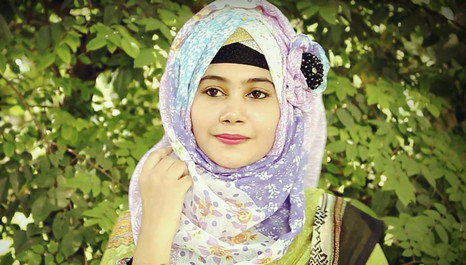 মেয়েদের যে ইশারাতে বুঝবেন মেয়েটি আপনার সাথে মিলনে আগ্রহী কিনা?